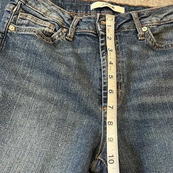 Joe's Jeans High Rise Skinny,  Medium Wash. Size 29. - Picture 5 of 9